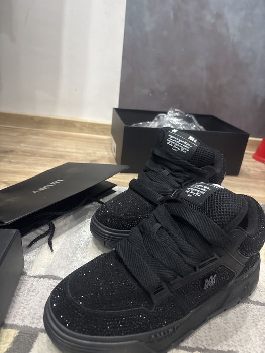 Обувки амири официялни