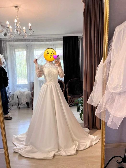 Свадебное платье