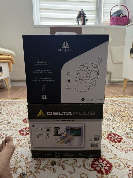 Маски сварщика хамелеон DELTAPLUS, 2 штуки