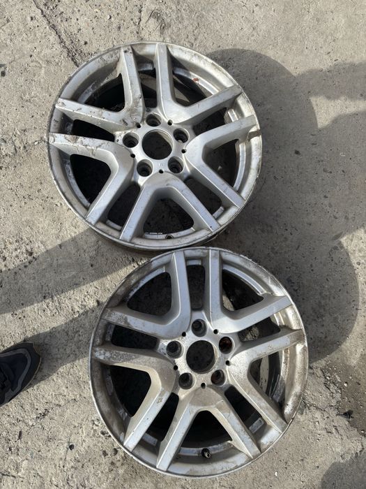 Продам диски r 17 в комплектес резиной