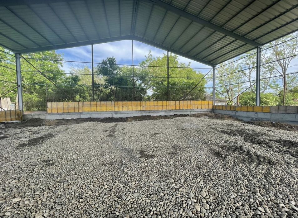 Hale metalice la cheie structuri metalice complete cu stâlpi și ferme