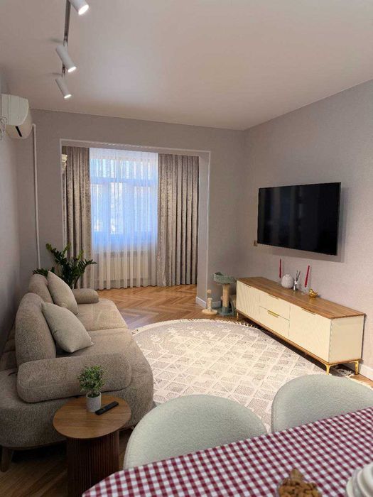 Продам 4 комнатную квартиру Массив Феруза №М202