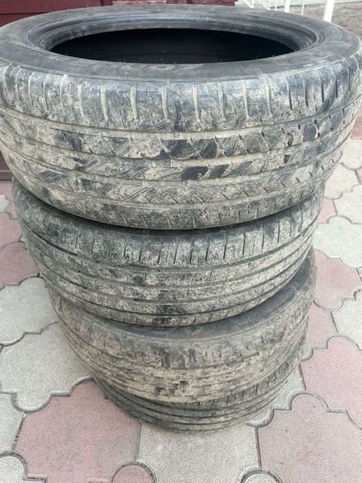 Шины 215/55/17 комплект