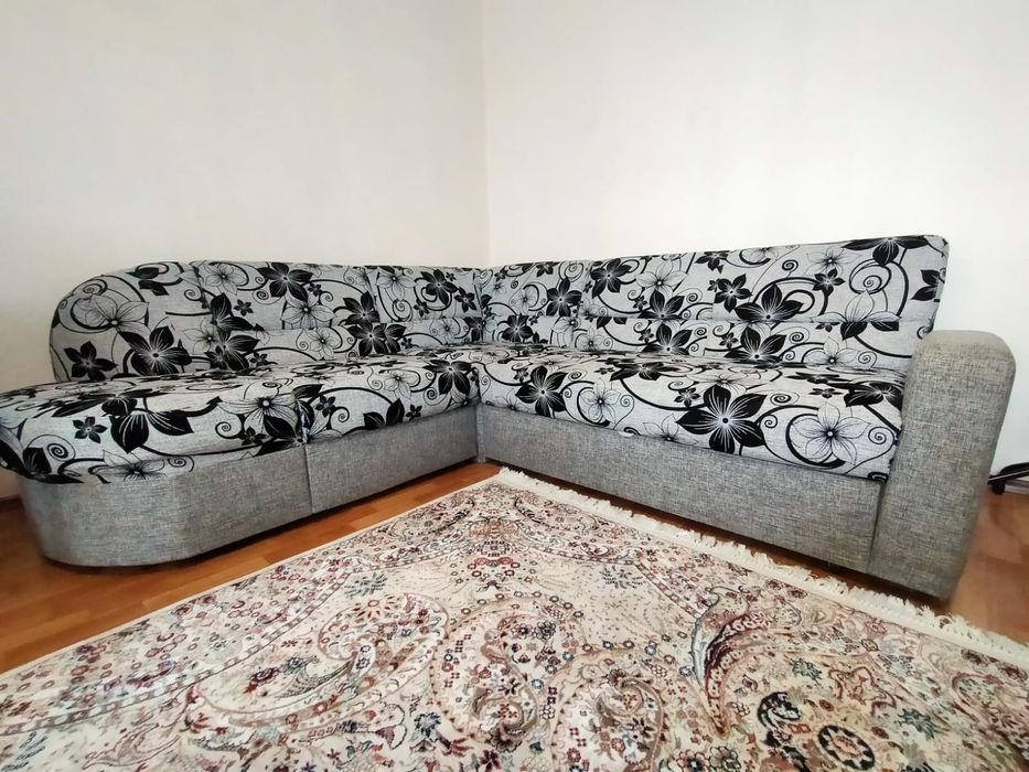 Продам большой диван