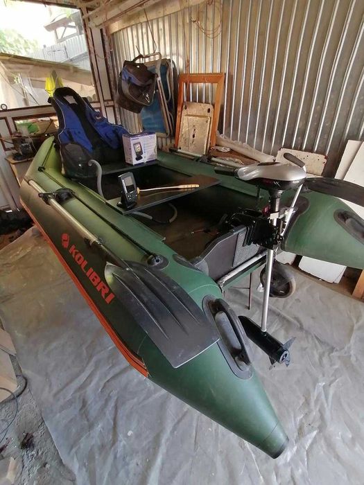 barca kolibri cu motor electric si adaptor motor termic