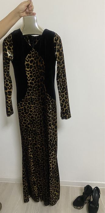 Платье леопардовое бархатное