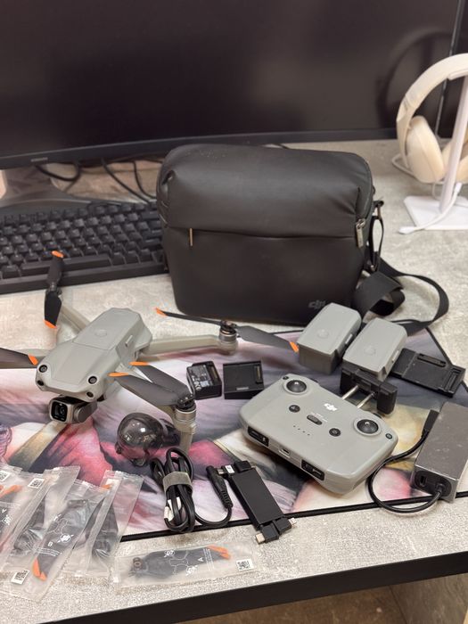 Дрон DJI Air 2S Fly More Combo серый