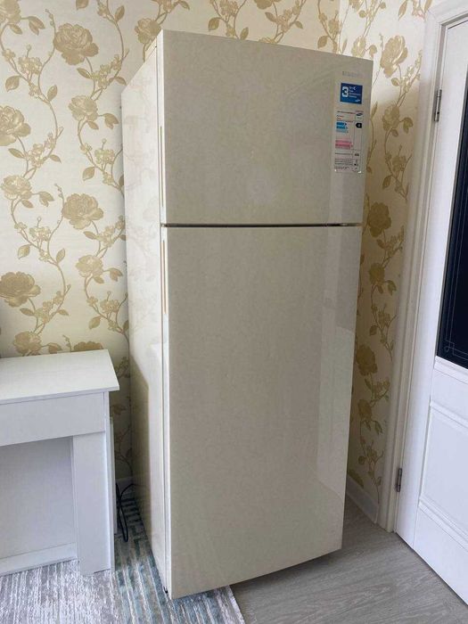 Продам Холодильник "SAMSUNG"
