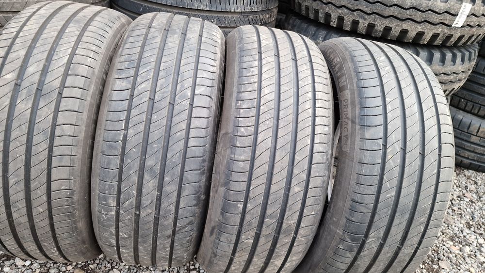 Anvelope 235/45R20 marca Michelin ,DOT 2023,6 mm