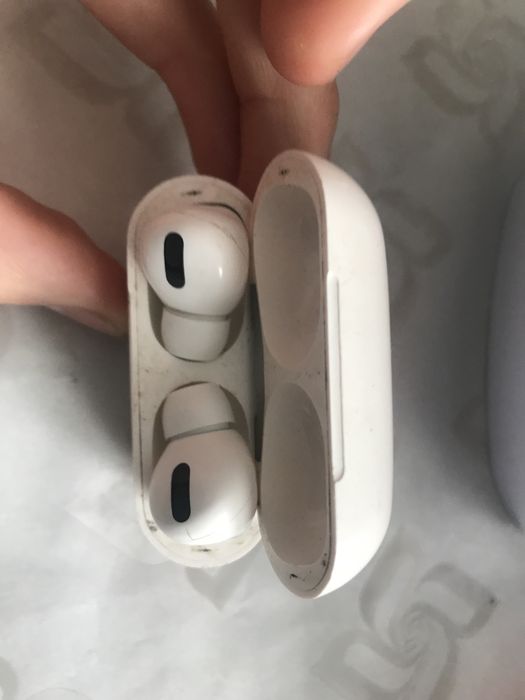 Продаю аирподс про