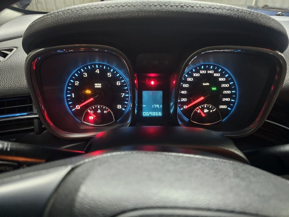 Малибу 1 сотилади идиал холатта