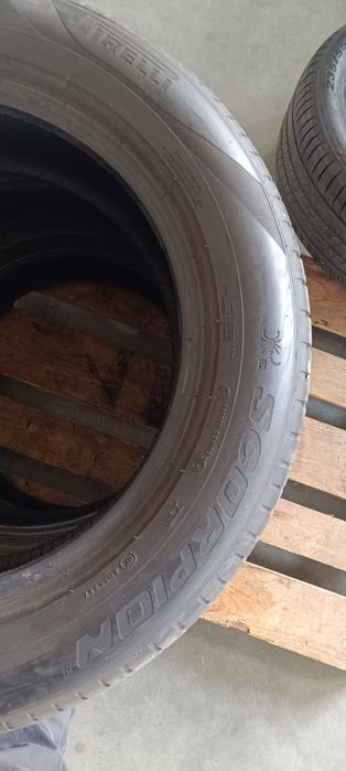 Vând anvelope vara 235/55/R18