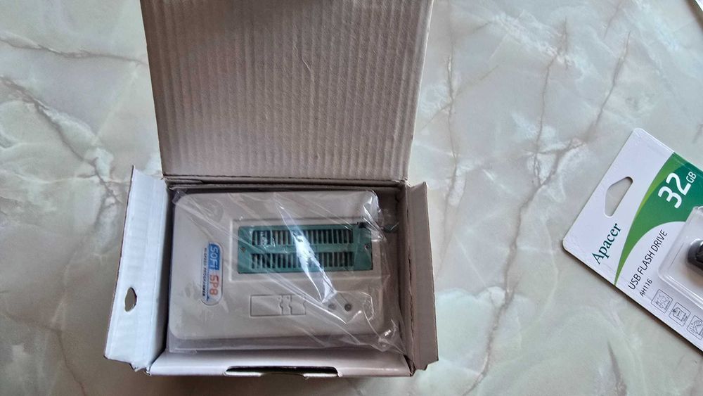 Програматор SoFi SP8-A за FLASH, EEPROM, SPI памети