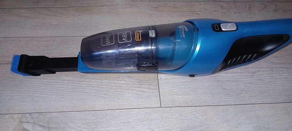 Philips PowerPro Aqua FC6077 — безжична прахосмукачка 3-в-1