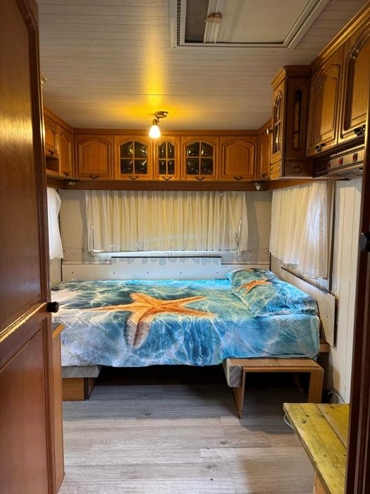 Каравана на къмпинг Якото място