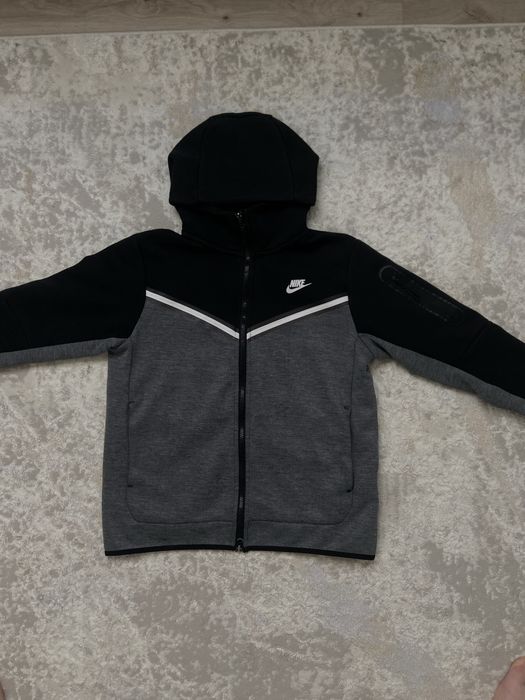 nike tech fleece