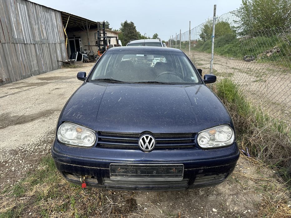 VW Golf 4 на части