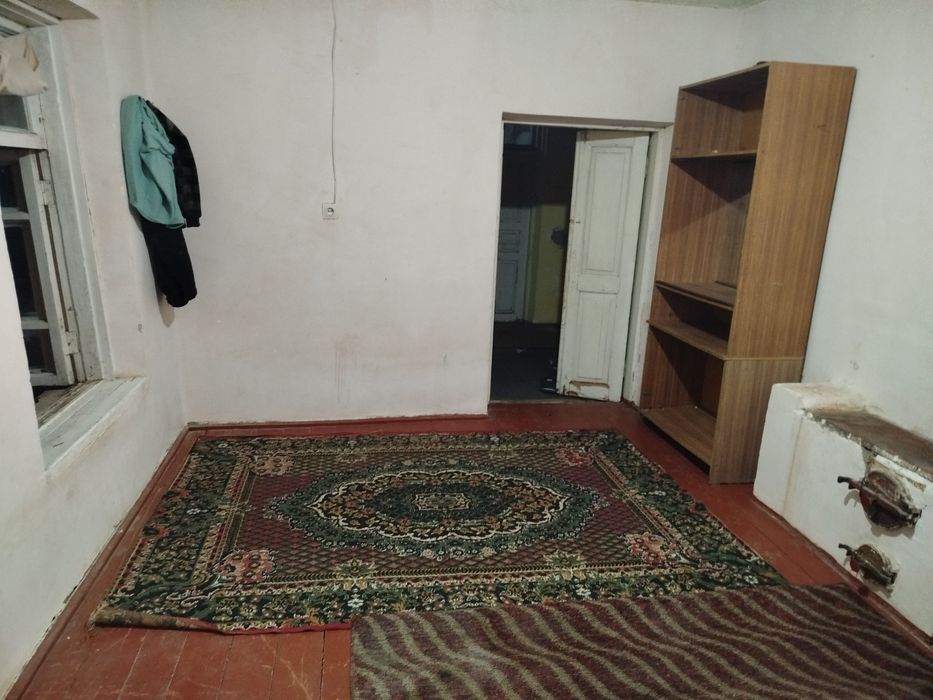 Ижарага оддий шароитда алохида ховли узок муддатга 200