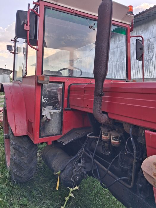 Vând tractor u 650
