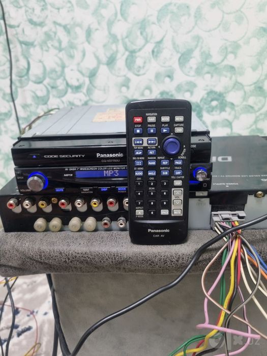 Panasonic cq-vd7700u zoʻr mafon