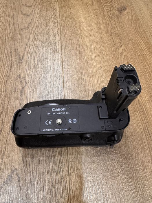 Батарейный блок BG - E11 Для Canon