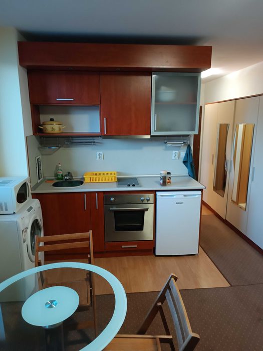 Дава се под наем Двустаен апартамент в Банско - 45 кв.м за 229.5 € - Снимка #2