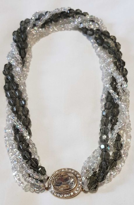 Обеци и колиета от Испания