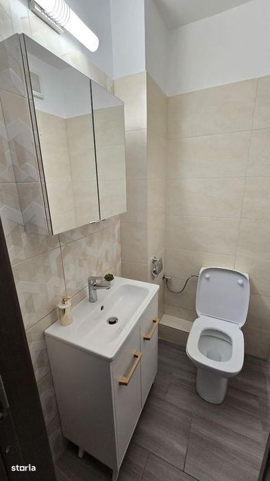 Apartament 3 camere decomandat, renovat, 2 bai, loc parcare, Gavana 3