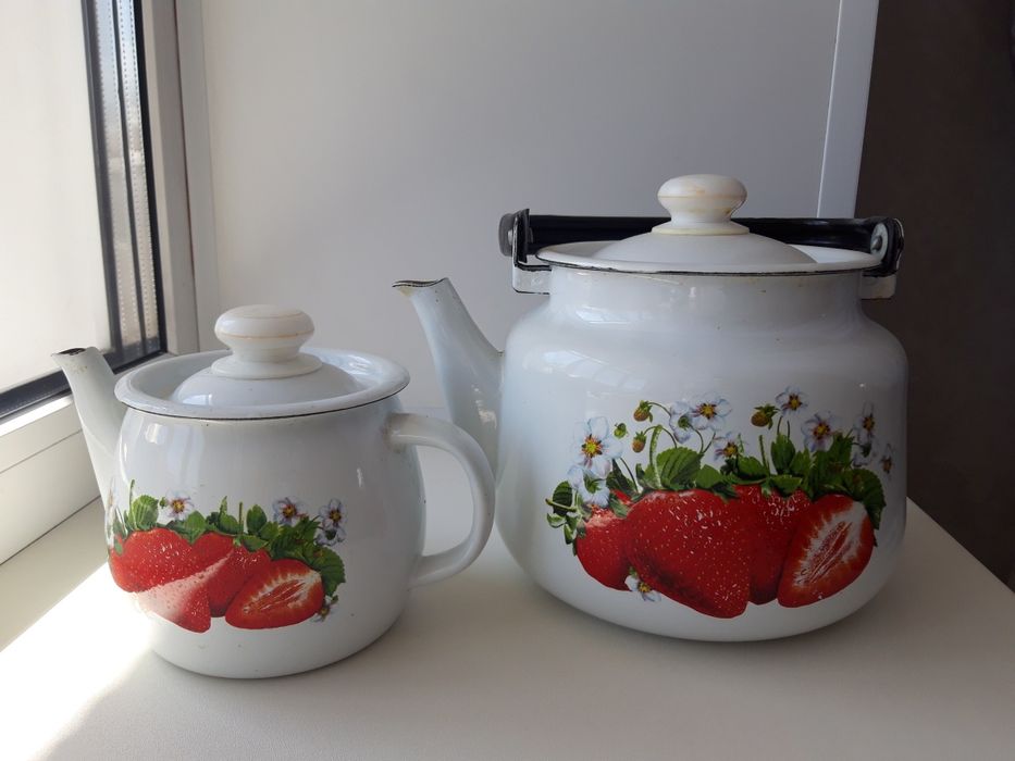 Чайники эмалированные
