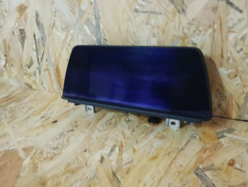 Display Navigatie Bmw F30 F31 L7 CID Cod 9292247