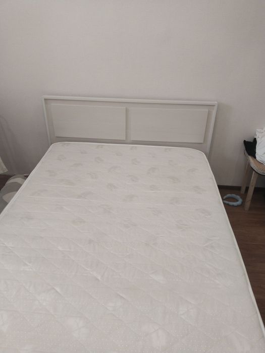 Кровать двуспальная