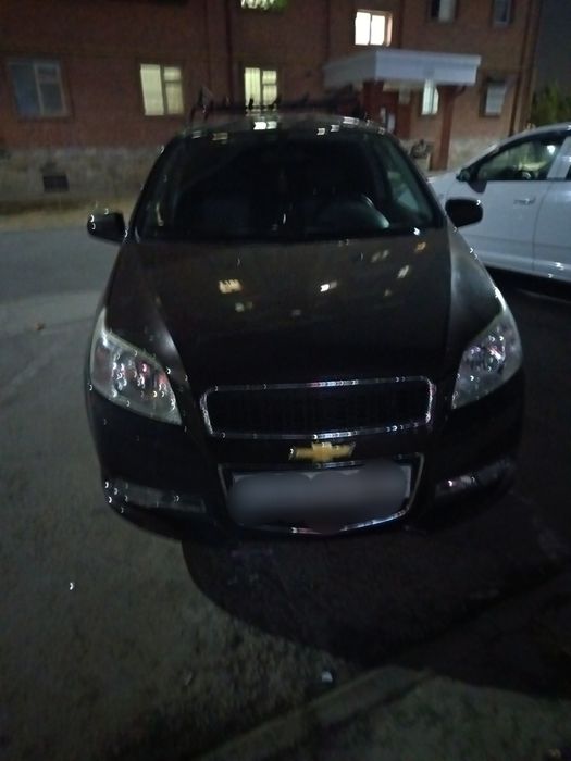 Mashina sotiladi. Nexia 3