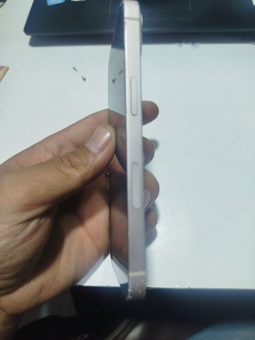 Iphone 13 sotiladi icloud