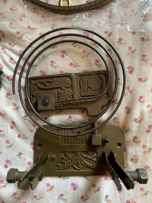 Mecanism ceas cu pendul