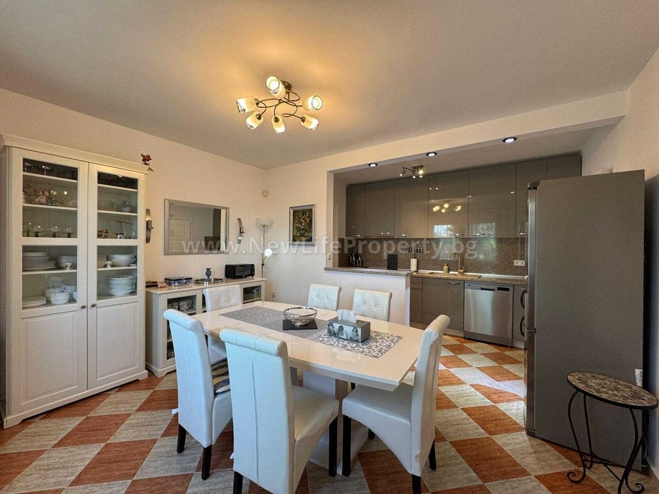 Двуетажен таунхаус в с. Кошарица, обл. Бургас