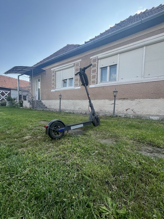 Xiaomi Mi Electric Scooter Pro 2