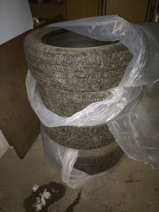 Шины 225/ 60 R18 100H