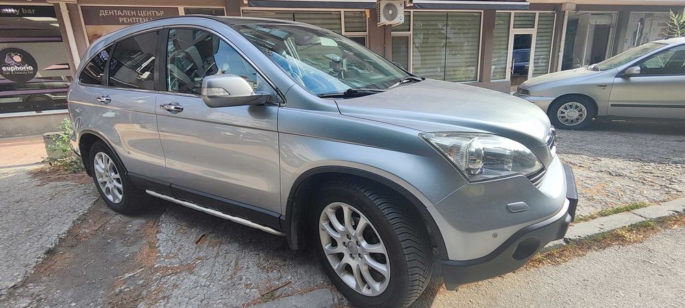 Продавам Honda Cr-v