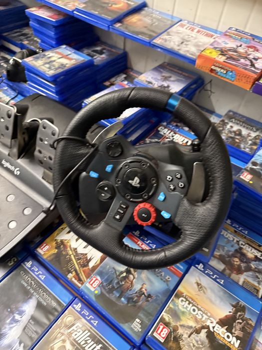 Volan Logitech G29 Driving Force PS4 PS5 PC cu pedale stare buna