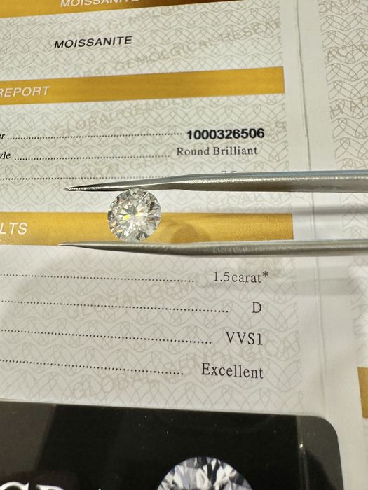 Диамант 1.5 карата , мойсанит, за бижу и подарък