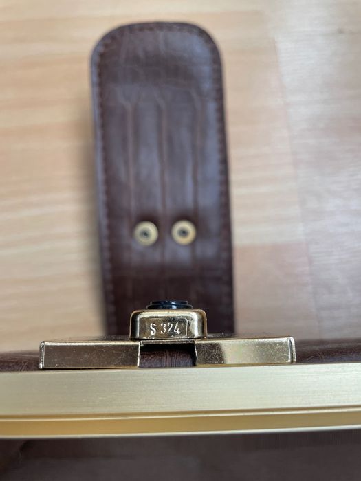 Оригинален куфар на Christian Dior.