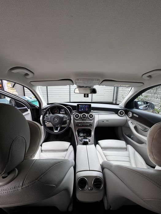 Vand Mercedes C-Class C 250d(9g tronic) 4matic Luxury Package 204cp