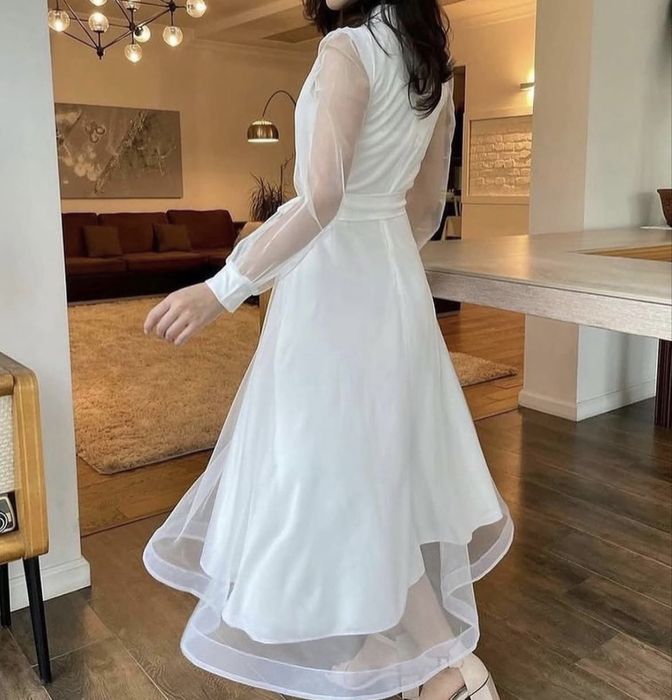 Белое вечернее платье