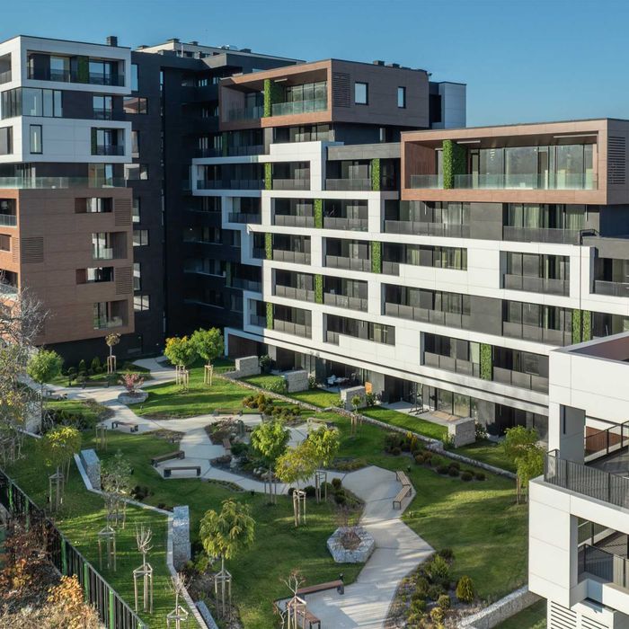 Дава се под наем Тристаен апартамент в София, 7-ми 11-ти километър - 130 кв.м за 1895.16 € - Снимка #9