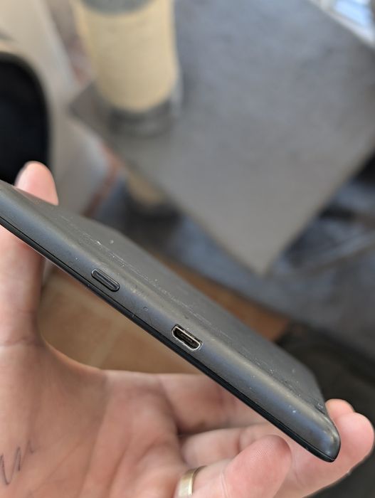 Amazon Kindle 10th
