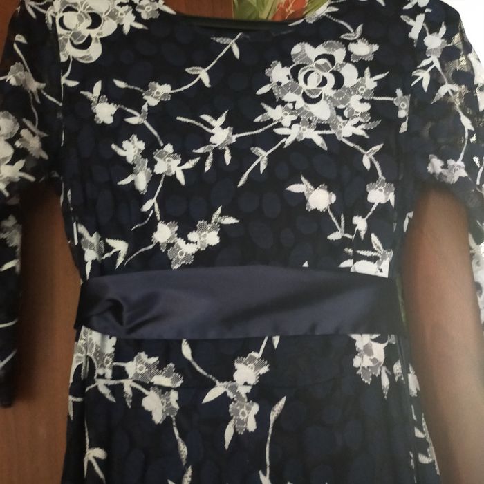 Продам нарядное платье