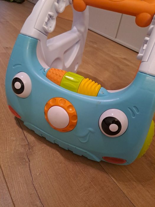 B-Kids интерактивна играчка/проходилка