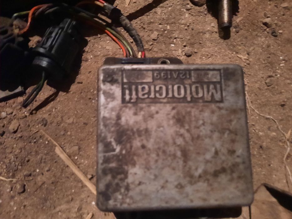 Продам запчасти на форд