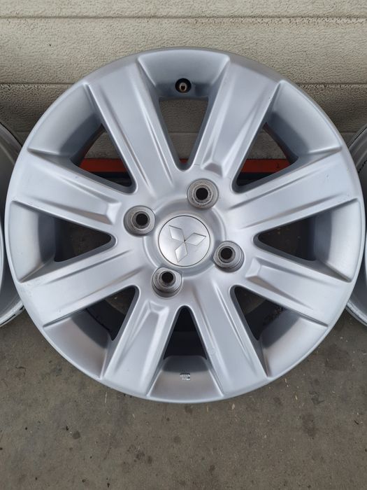 Оригинални джанти за МИТСУБИШИ MITSUBISHI R15 4x114.3 ET46 6J