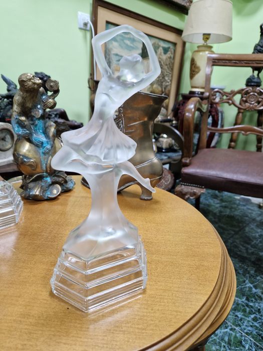 Прекрасна антикварна колекционерска италианска стъклена фигура